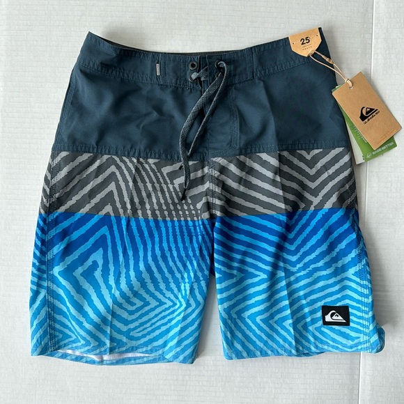 Quicksilver Swim Shorts size 25/10 - Main Image